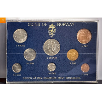 Meget vakkert hardplast sett 1968