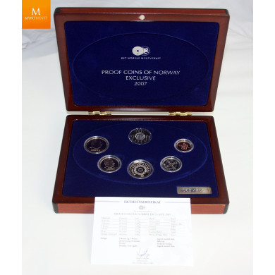 Proof coins of Norway Exclusive 2007 med medalje i hvitt gull Proof coins of Norway Exclusive 2007 med medalje i hvitt gull